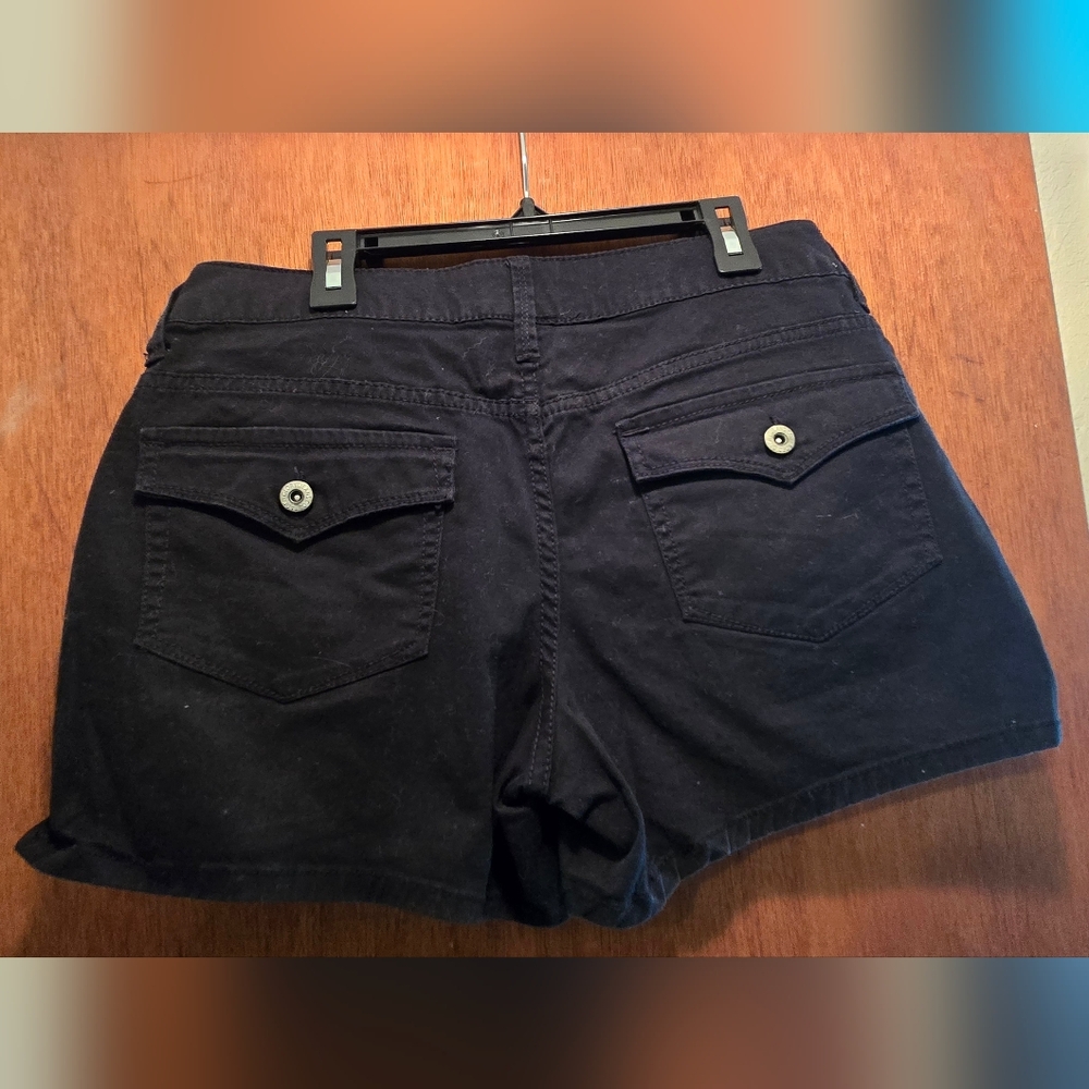 Faded Glory NWT Women's Black denim Shorts Sz4 - Picture 4 of 6